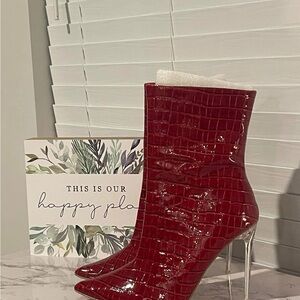 Elegant Red Croc-Embossed Ankle Boots